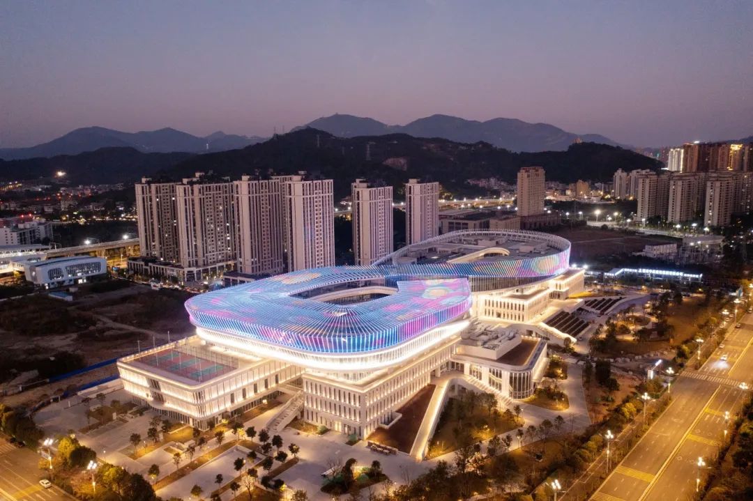 臺風(fēng)暴雨都不怕？揭秘福州新地標(biāo)建筑的照明科技