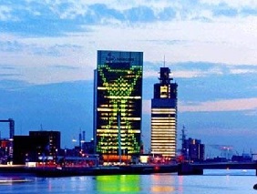 荷蘭照明新地標(biāo)！荷蘭皇家KPN電信大廈的融景打造！